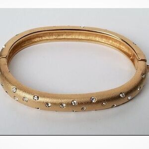 Vintage Swarovski Swan Hallmark Crystal Crystal Hinged Bangle Bracelet